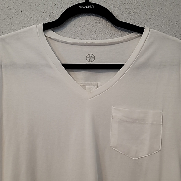 LO Brand White V Neck T-Shirt w Pocket Sz M - Picture 3 of 11